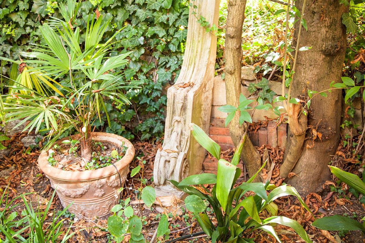 Urban Jungle Appartement Bologna Buitenkant foto